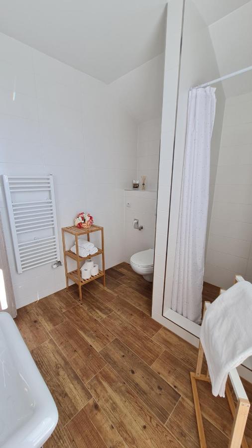 Kajula Apartment Besenova Luaran gambar