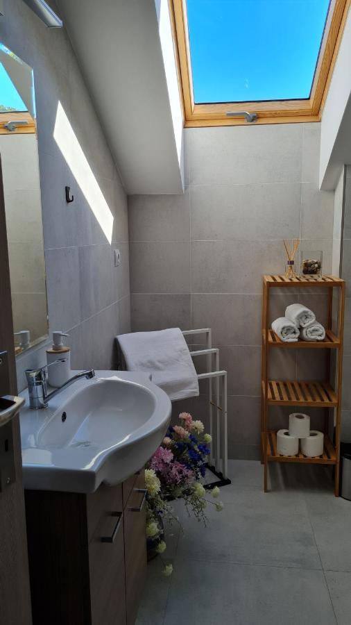 Kajula Apartment Besenova Luaran gambar