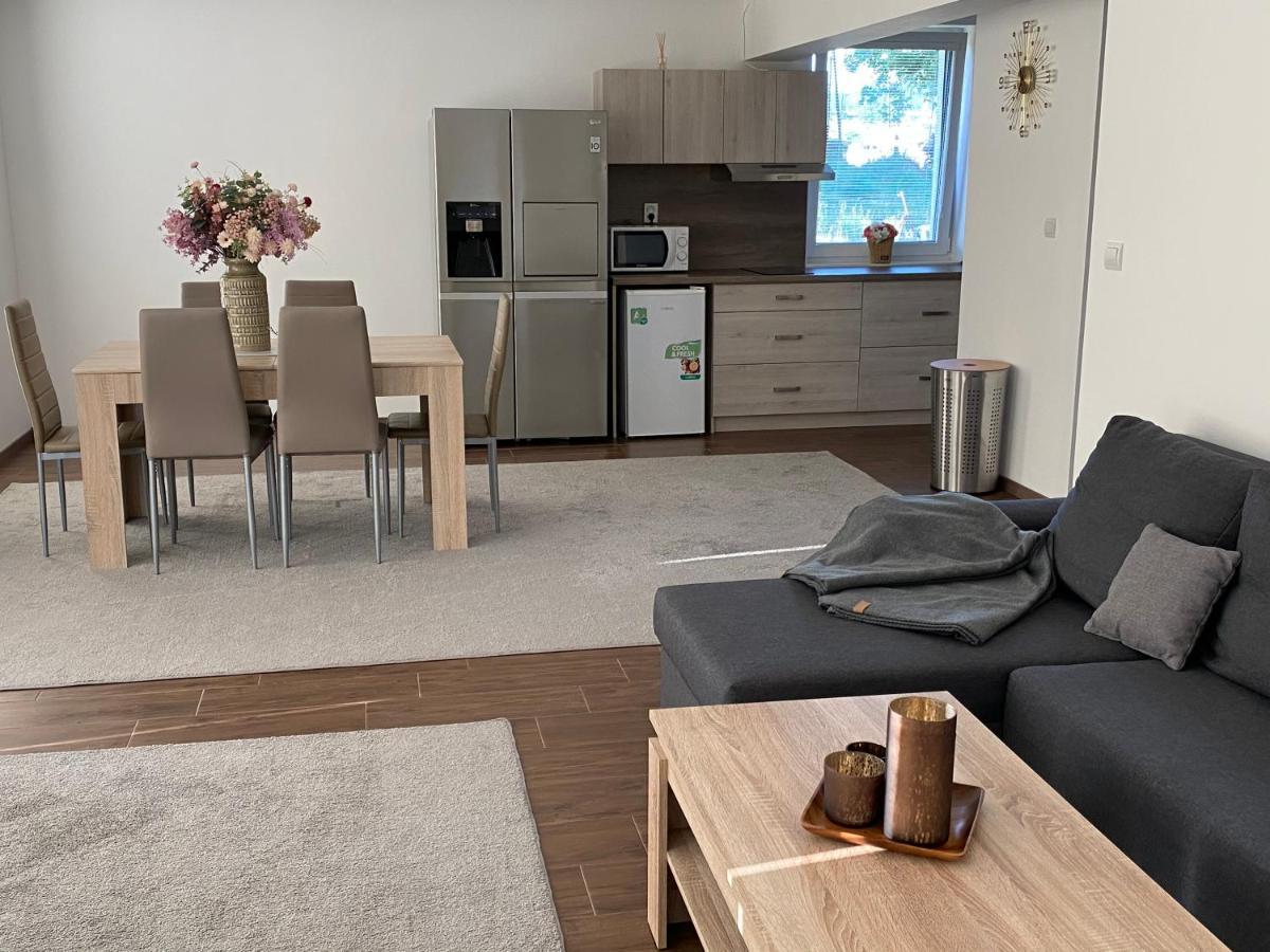 Kajula Apartment Besenova Luaran gambar